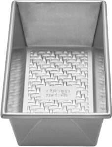 bread loaf pan with lid