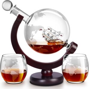 20 Best Whiskey Glasses for Gifting Luxury, Novelty & Personalized Picks 18 17 Whiskey Decanter Sets for Men, Whiskey Decanter Globe Set-min