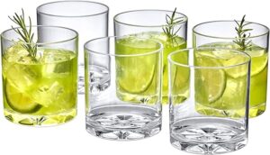 17 wine plastic glasses-min